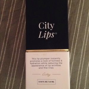 City Lips award-winning plumping lipgloss